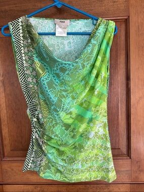 Fuzzi Women’s Green Patterned Sleeveless Top